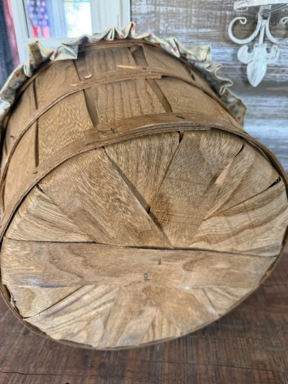 Vintage Grandmacore Bushel Basket Split Wood Lid Lined Plaid Hearts Sewing Yarn